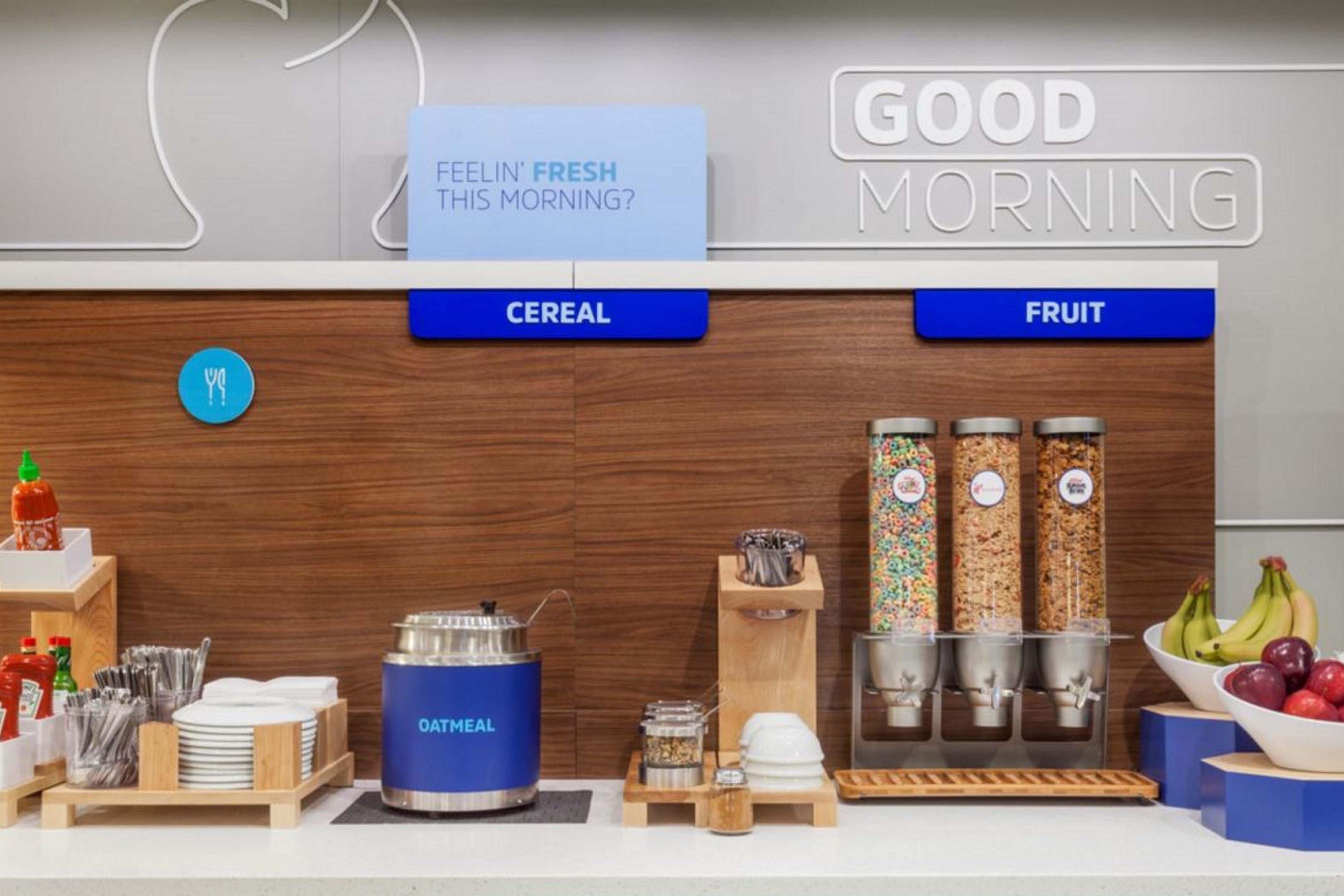 Holiday Inn Express Hotel & Suites Bismarck By Ihg Ngoại thất bức ảnh
