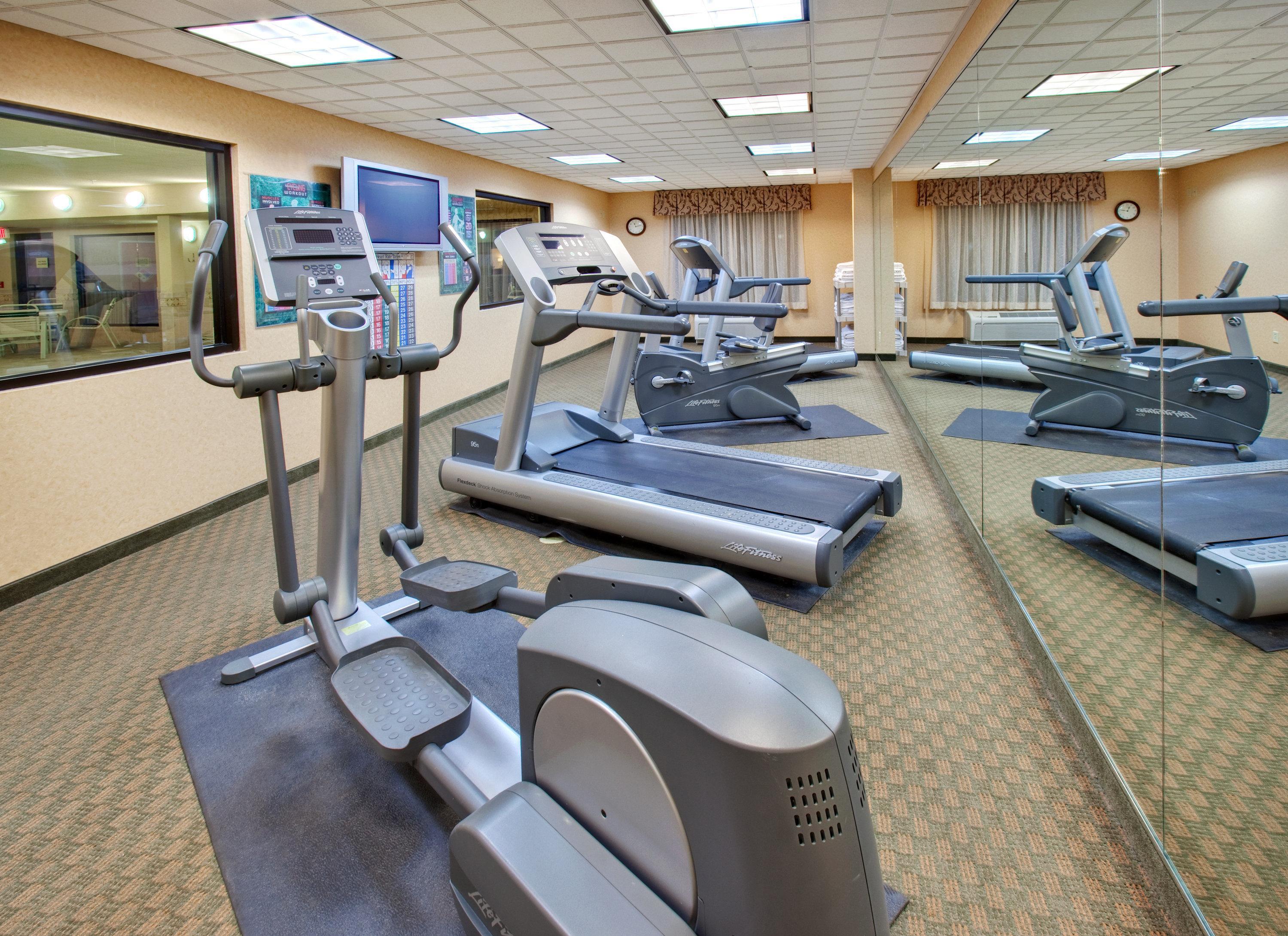 Holiday Inn Express Hotel & Suites Bismarck By Ihg Ngoại thất bức ảnh
