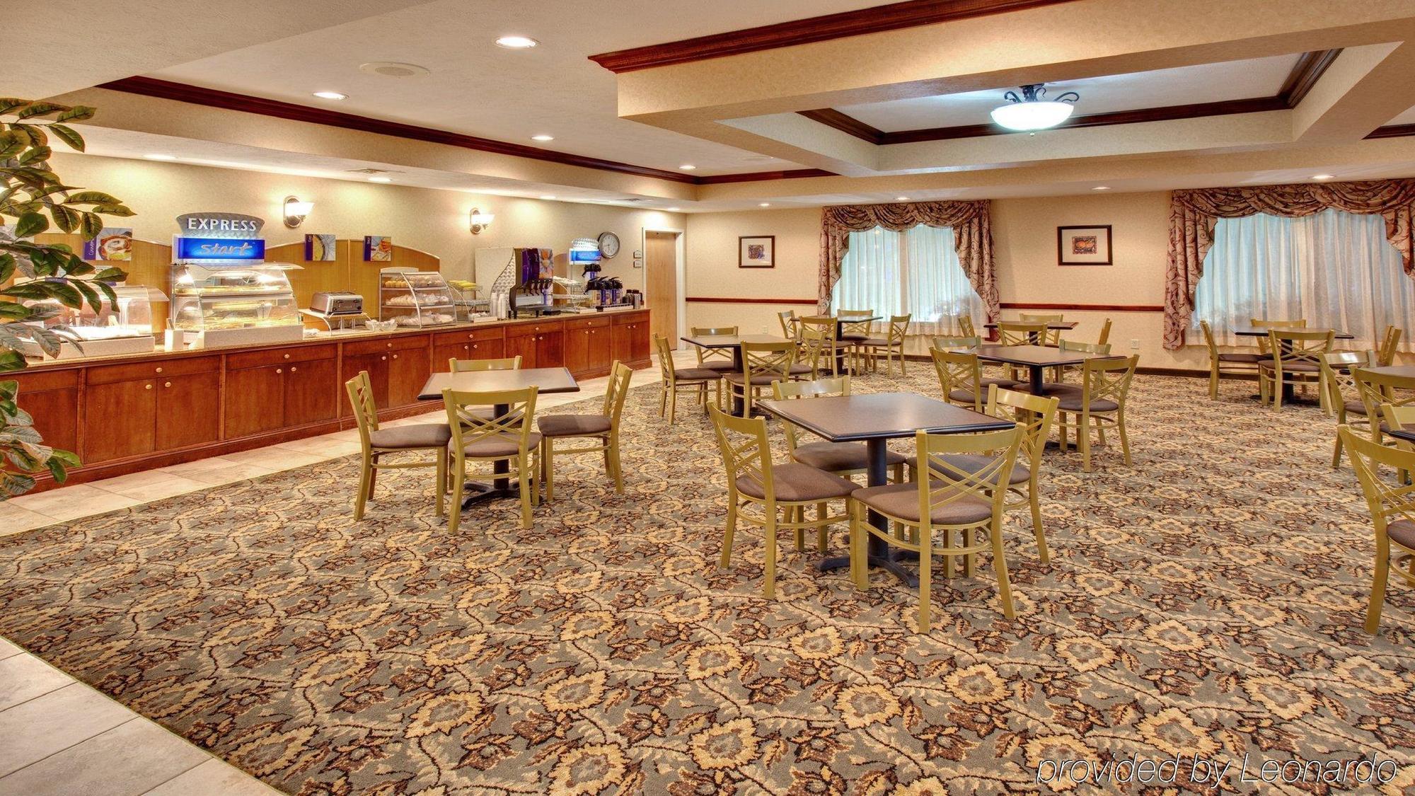 Holiday Inn Express Hotel & Suites Bismarck By Ihg Nhà hàng bức ảnh